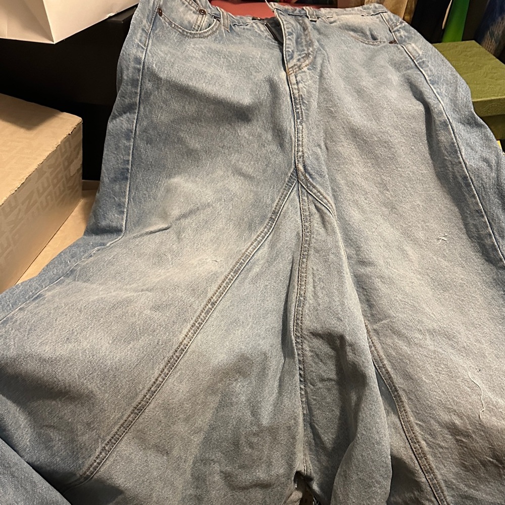 Victoria Beckham Light Blue Relaxed Jeans